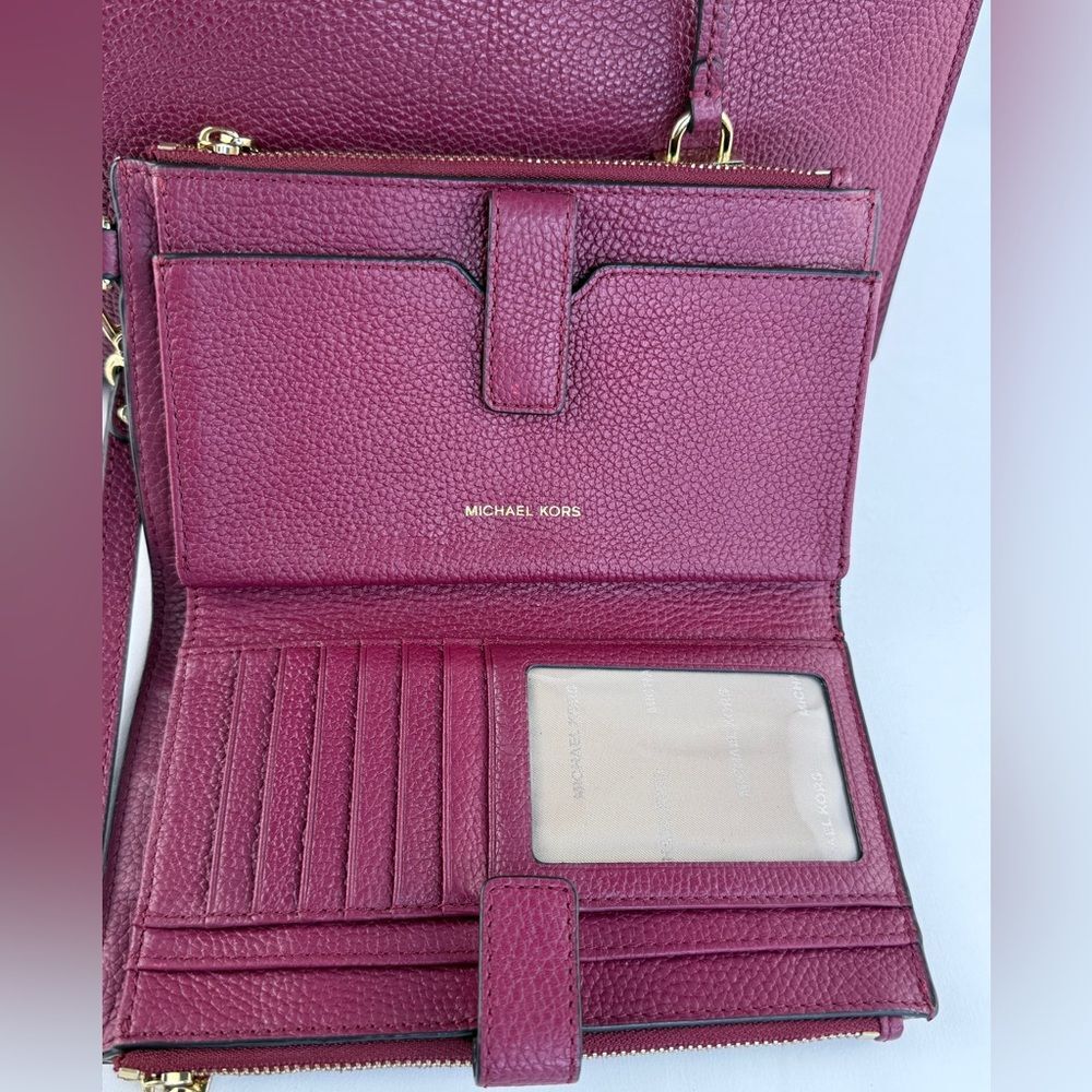 Michael Kors Mercer large pebbled leather tote bag in burgundy Wallet Set - Picture 9 of 16